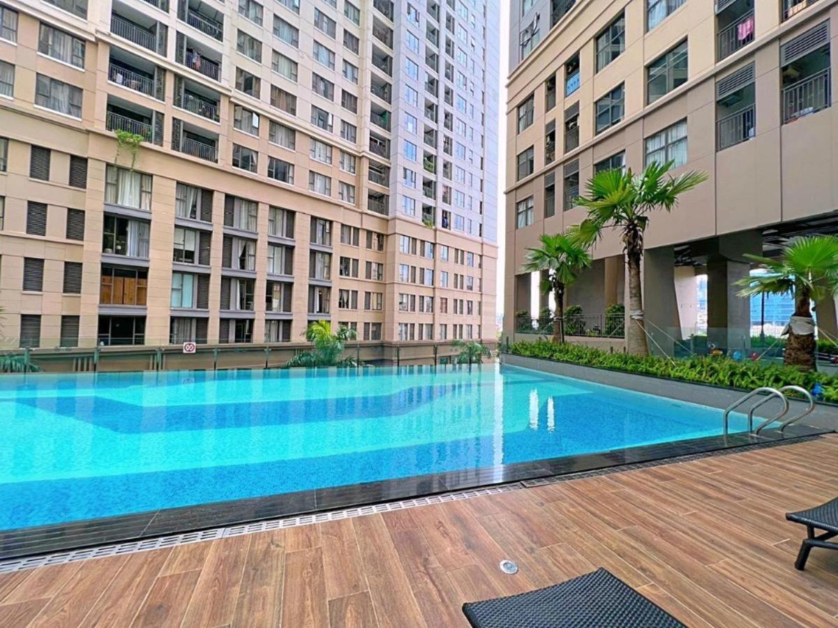 Saigon Royal - Mm *